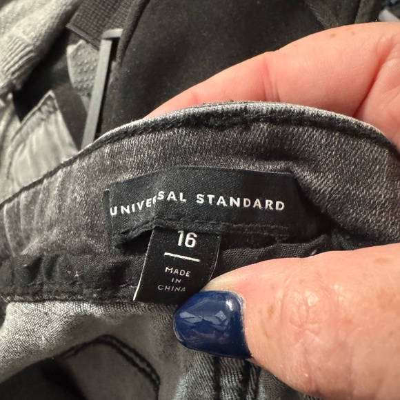 Universal Standard Jeans - Picture 6 of 6